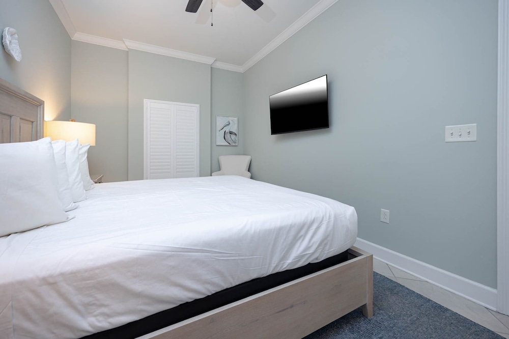 Phoenix Gulf Towers 2702 2 Bedroom Condo - photo 6