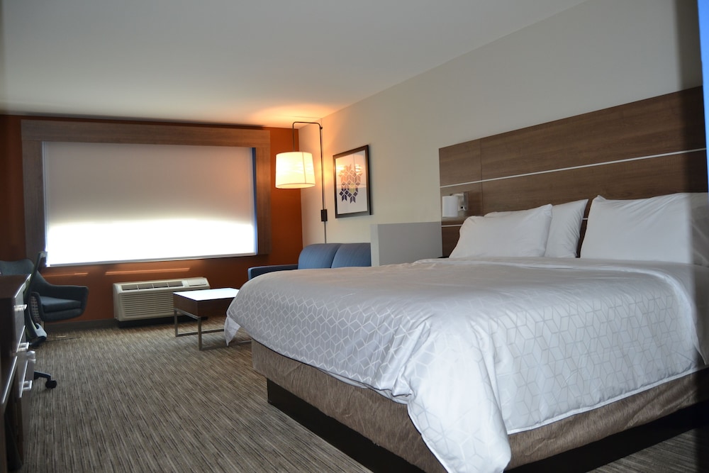 Holiday Inn Express & Suites Goodlettsville N Nashville by IHG - photo 8