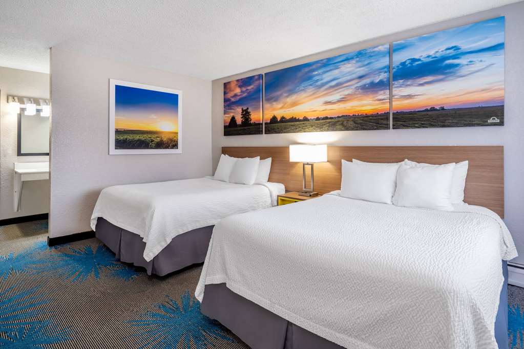Days Inn by Wyndham Sioux Falls Airport - photo 21