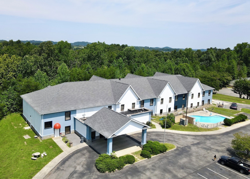 Grand Vista Hotel and Suites - photo 40