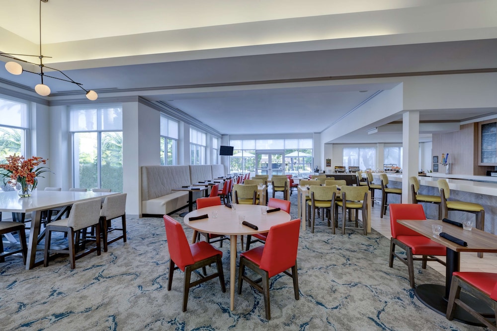 Hilton Garden Inn Anaheim Garden Grove - photo 21