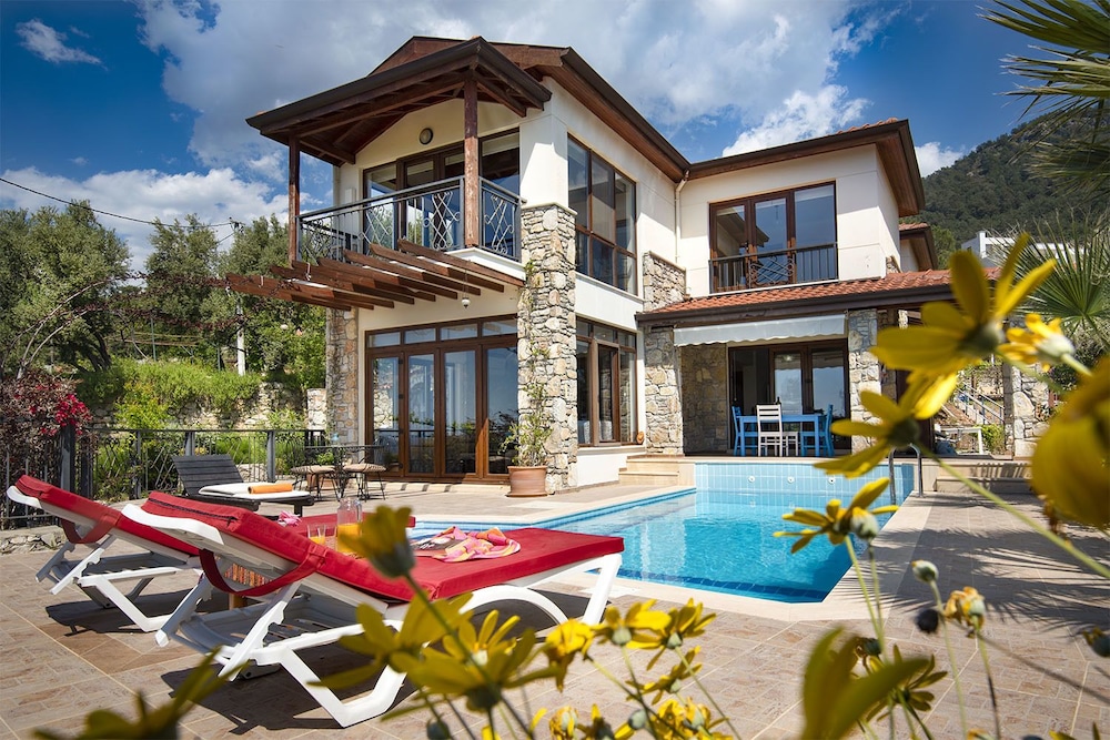 Nihan’s Place Hotel in Oeluedeniz, Turkey