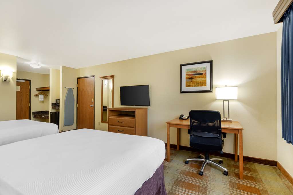 Best Western Kiva Inn - photo 23