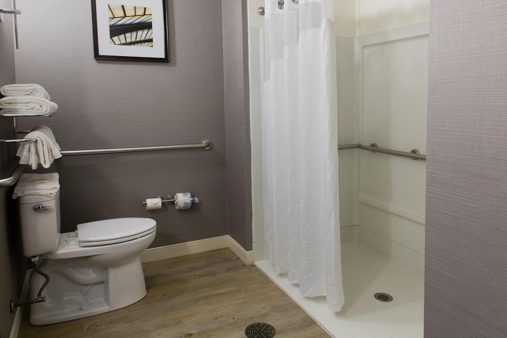 Holiday Inn Bloomington Airport by IHG - photo 17