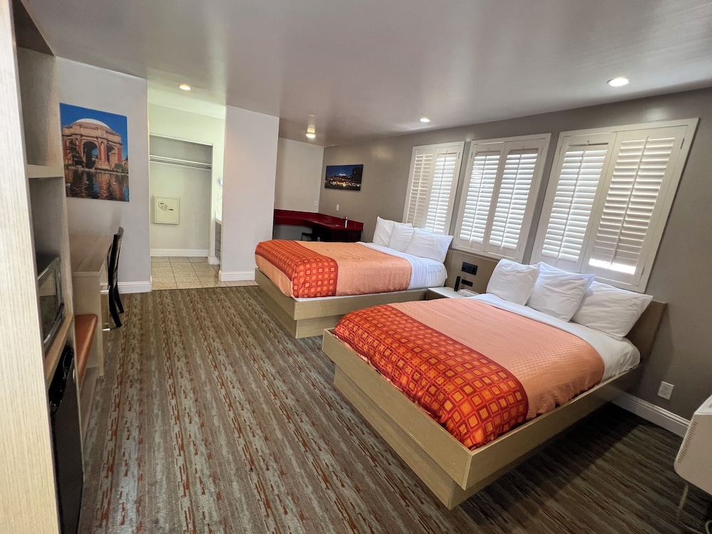 Presidio Parkway Inn - featured photo