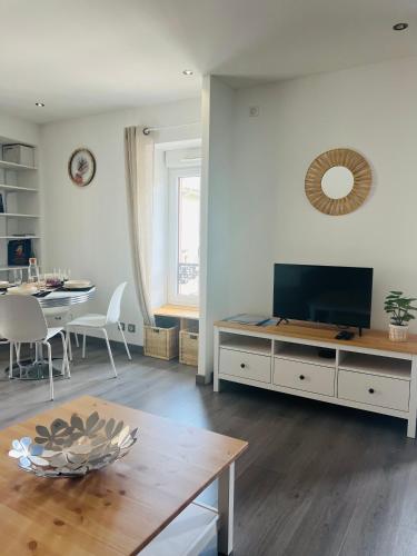 Le Cosy de la Dent du Chat Classe 3 Etoiles Hyper Centre Aix Les Bains in Aix-Les-Bains, France