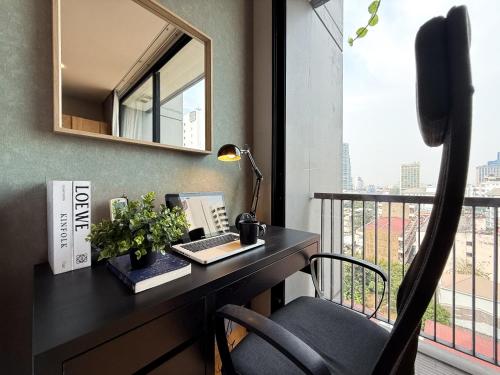Contemporary Stylish 1BR Ultra Fast Wifi Silom