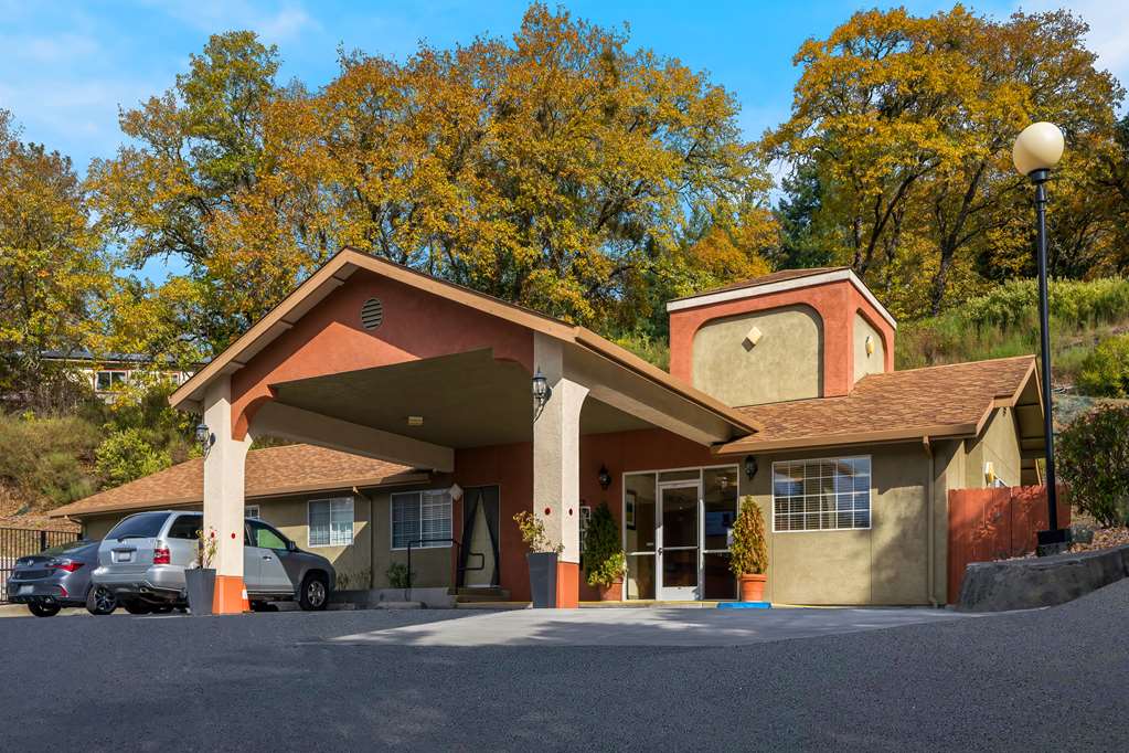 Best Western Willits Inn - photo 11