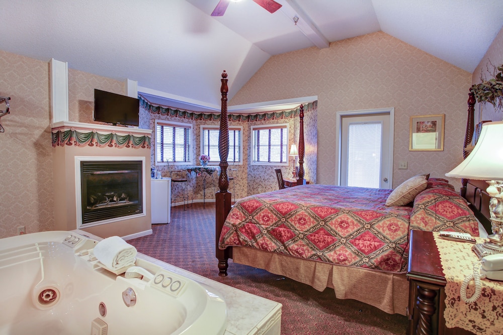 Afton House Inn 4440523 — Afton