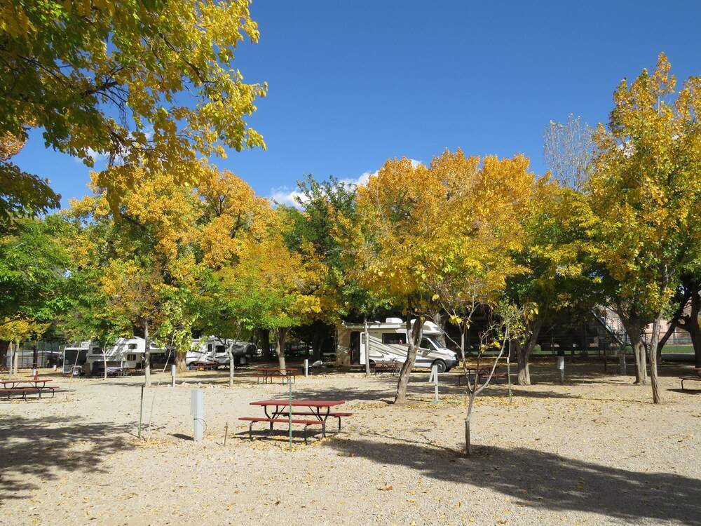 Sun Outdoors Moab Downtown - photo 8