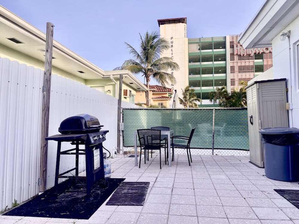 Ocean's Sound Hotel - photo 17