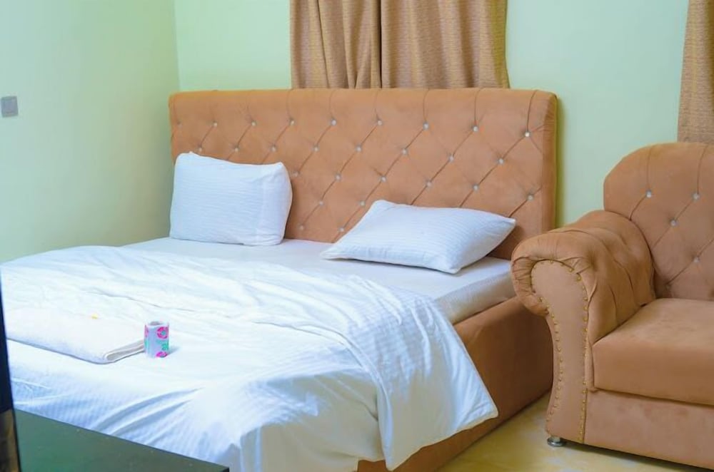 Solid Worth Hotels — Ilorin — photo 2