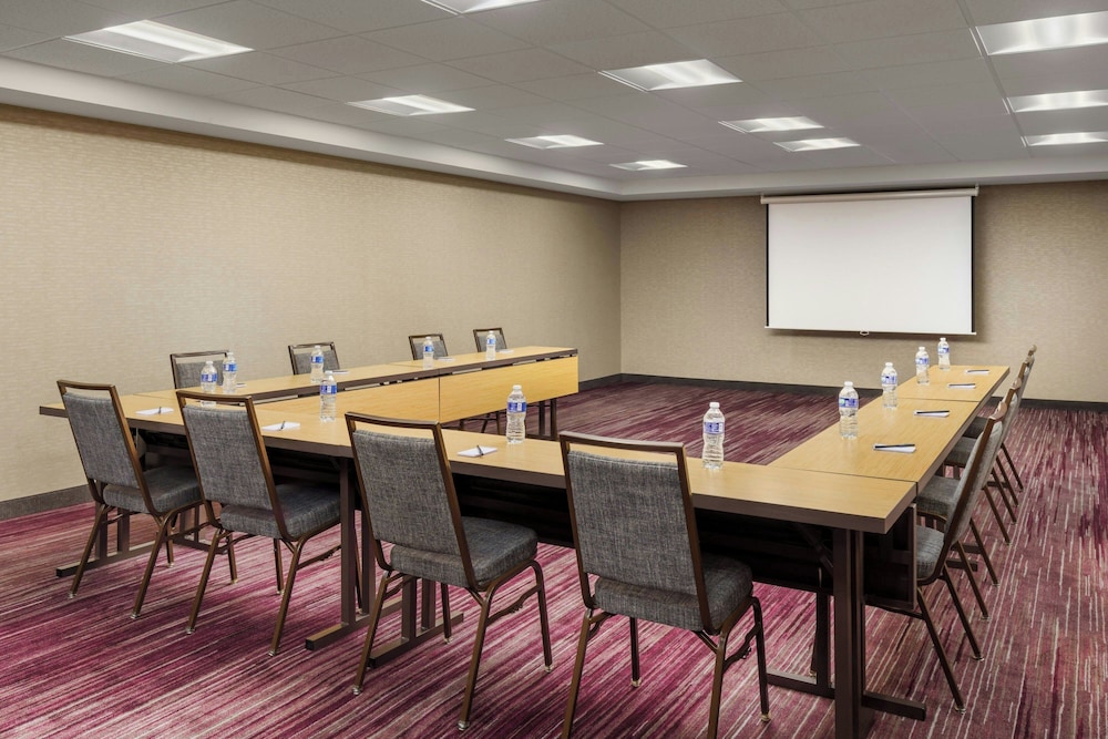 Courtyard by Marriott Salinas Monterey - photo 42