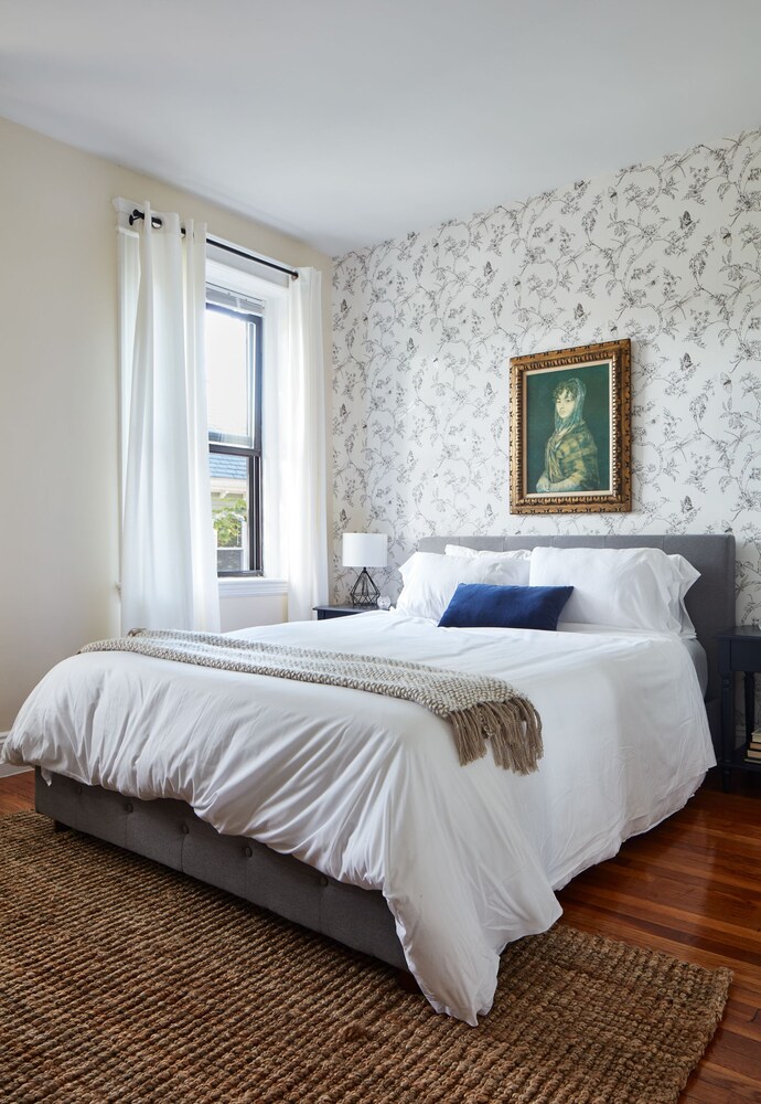 Classic 1BR in Brighton - photo 8