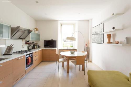 Victoria Apartment — 4-Star Luxury Hotel in Bolzano, Italy