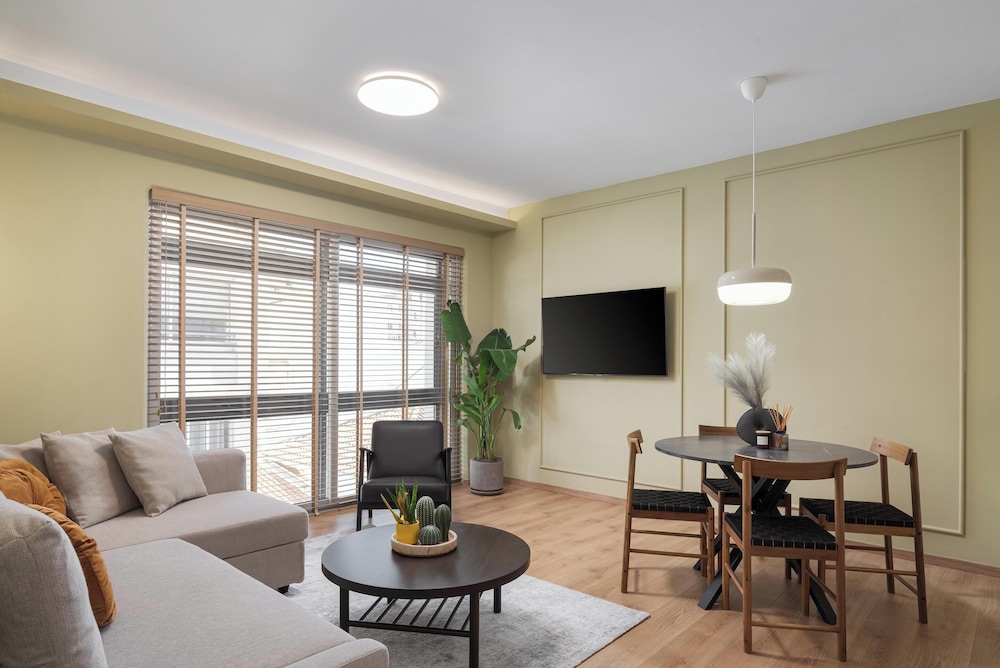 Aria Luxury Apartment — 4-Star Luxury Hotel in Patra, Greece