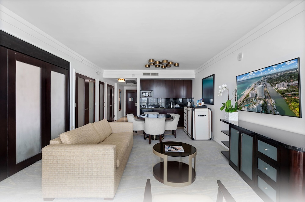 Fontainebleau Miami Beach Private Luxury Suites - photo 150