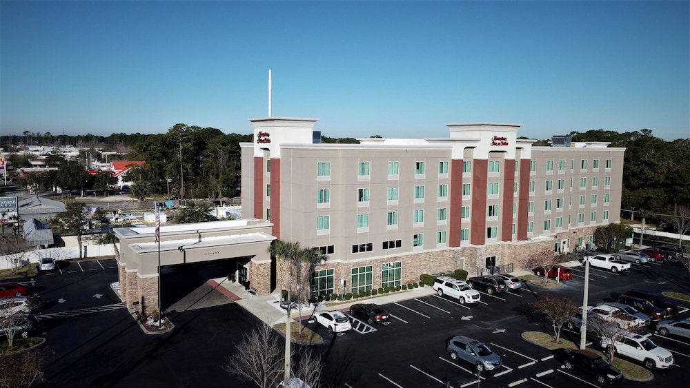 Hampton Inn & Suites Jacksonville Beach Blvd Mayo Clinic - photo 47