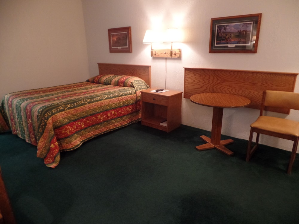 Dakota Country Inn & Suites - photo 3