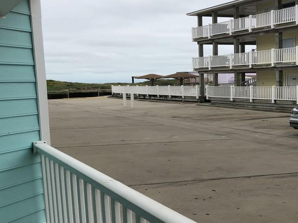 Beachgate CondoSuites and Oceanfront Resort - photo 215