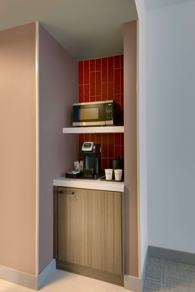 Hilton Garden Inn Haymarket - photo 8