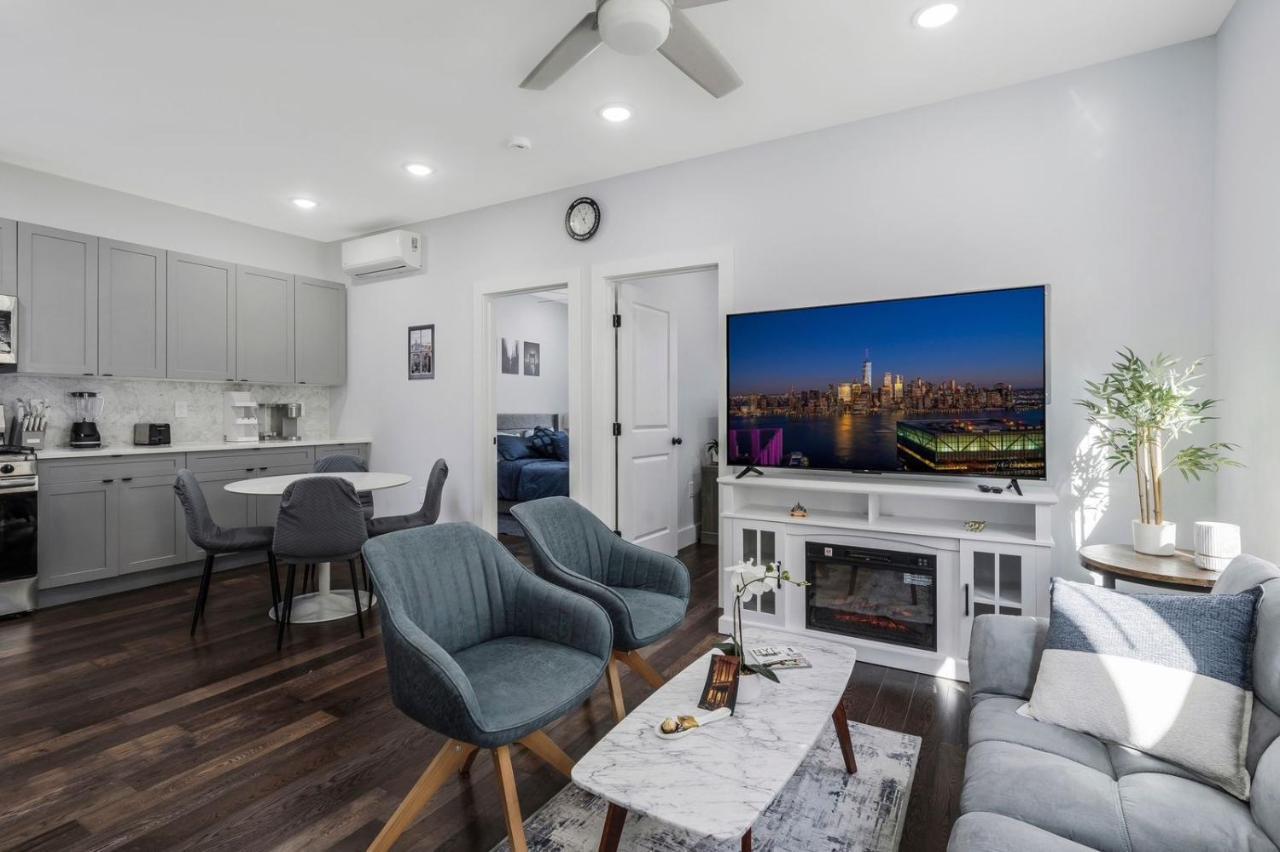 Luxury Oasis Near New York in Jersey City, United States