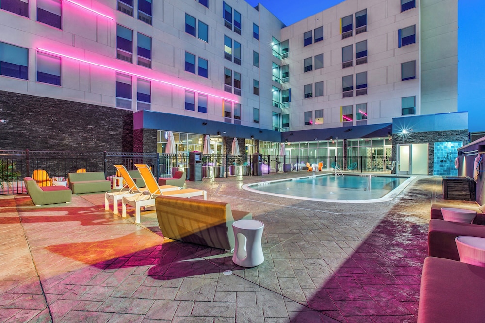 Aloft Dallas Arlington Entertainment District - photo 12