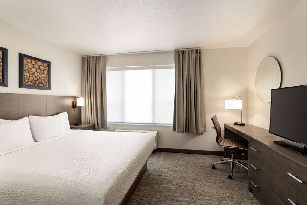 Days Inn & Suites by Wyndham Bozeman - photo 22