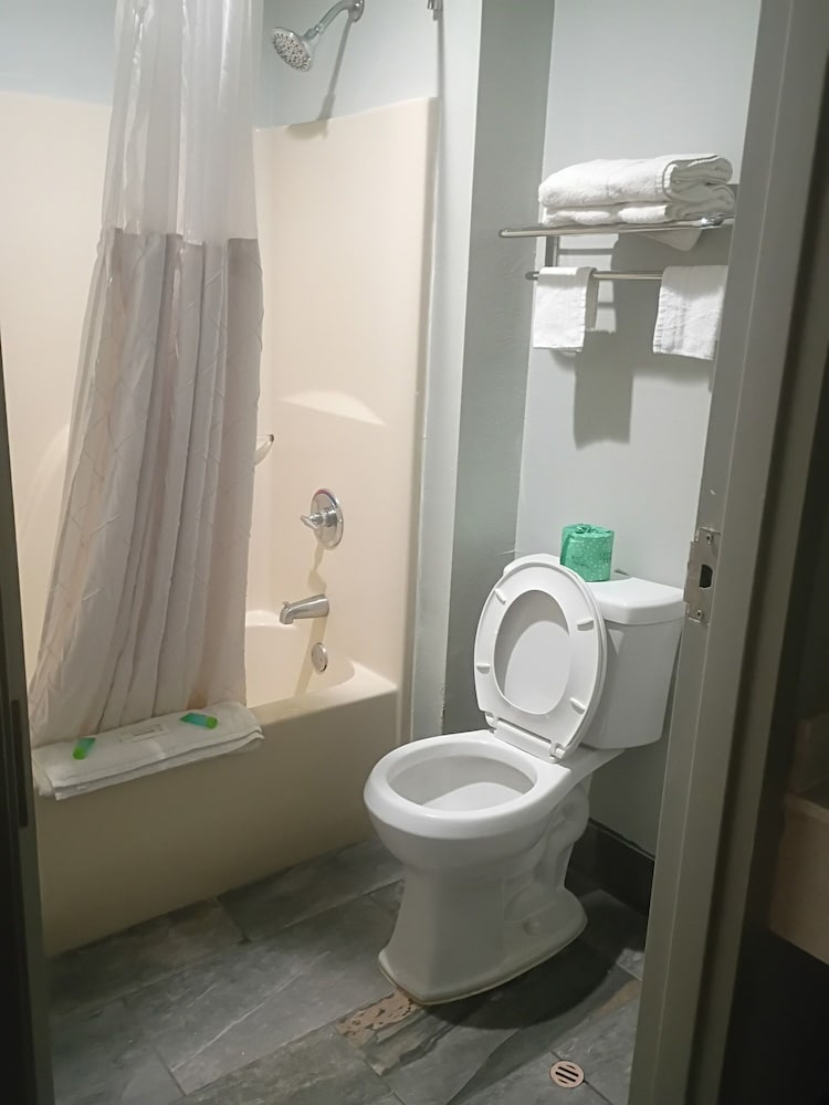 Americas Best Value Inn & Suites Slidell - photo 22
