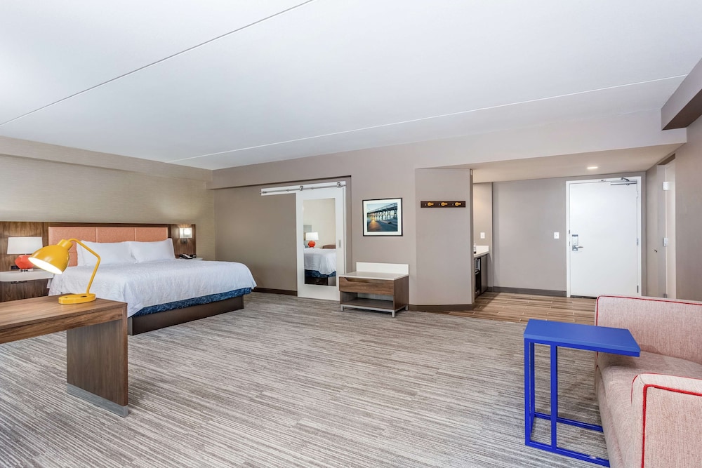 Hampton Inn & Suites Kittery Portsmouth - photo 14
