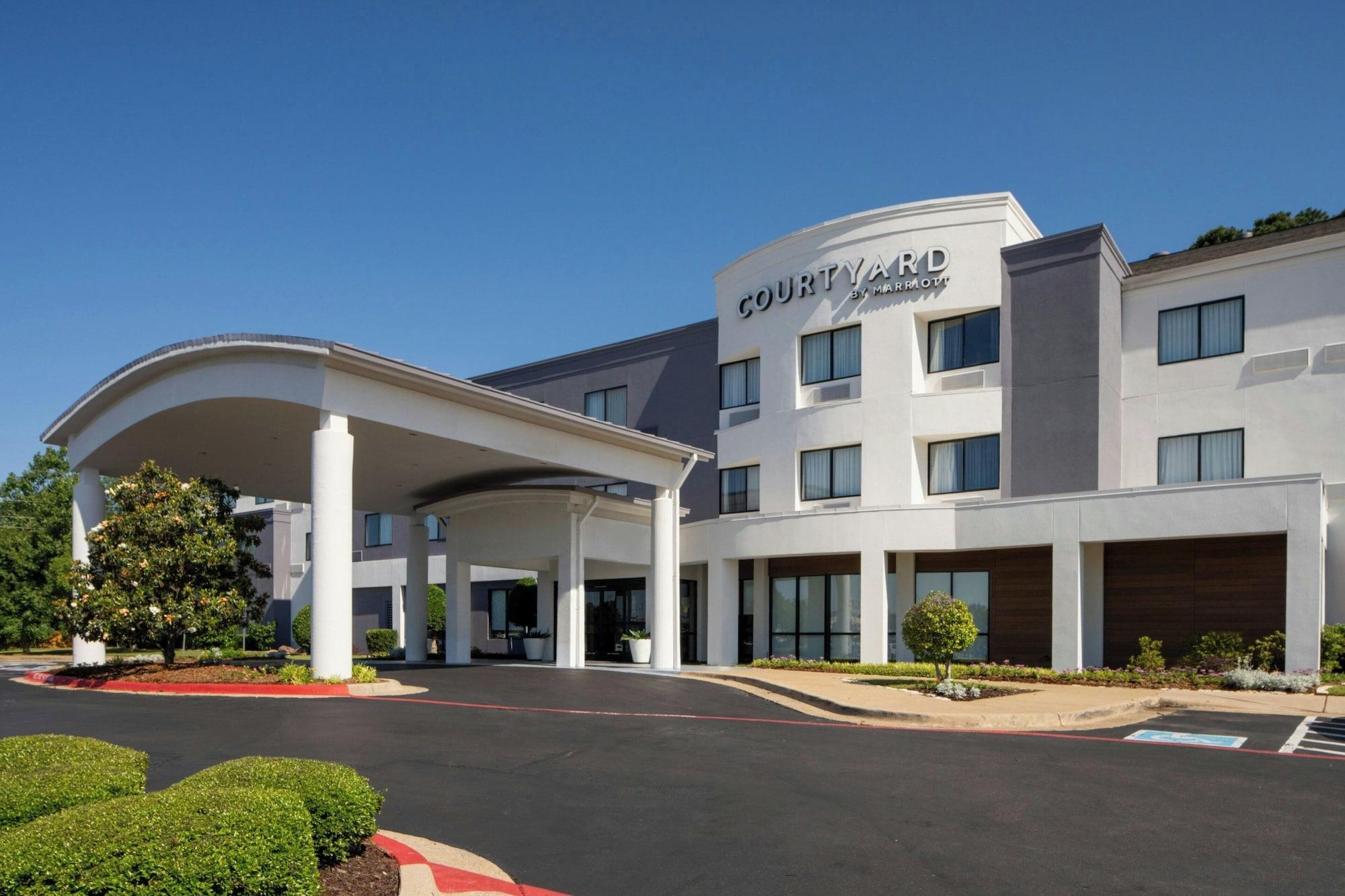 Courtyard by Marriott Texarkana - carbon neutral hotel in Texarkana