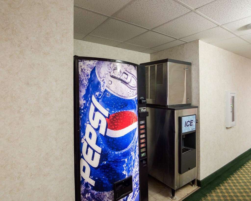 Econo Lodge Weatherford - photo 24
