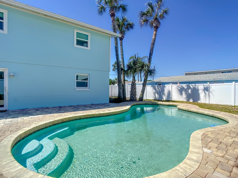 Bikini Top Duplex with Pool 2 Minutes from Beach Flagler Avenue - photo 6