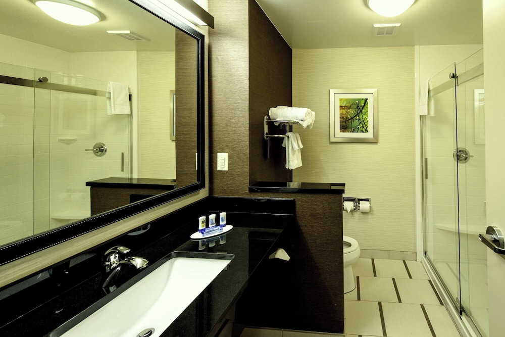Fairfield Inn & Suites Meridian - photo 11