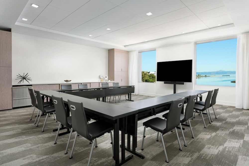 AC Hotel by Marriott San Francisco Airport Oyster Point Waterfront - photo 60