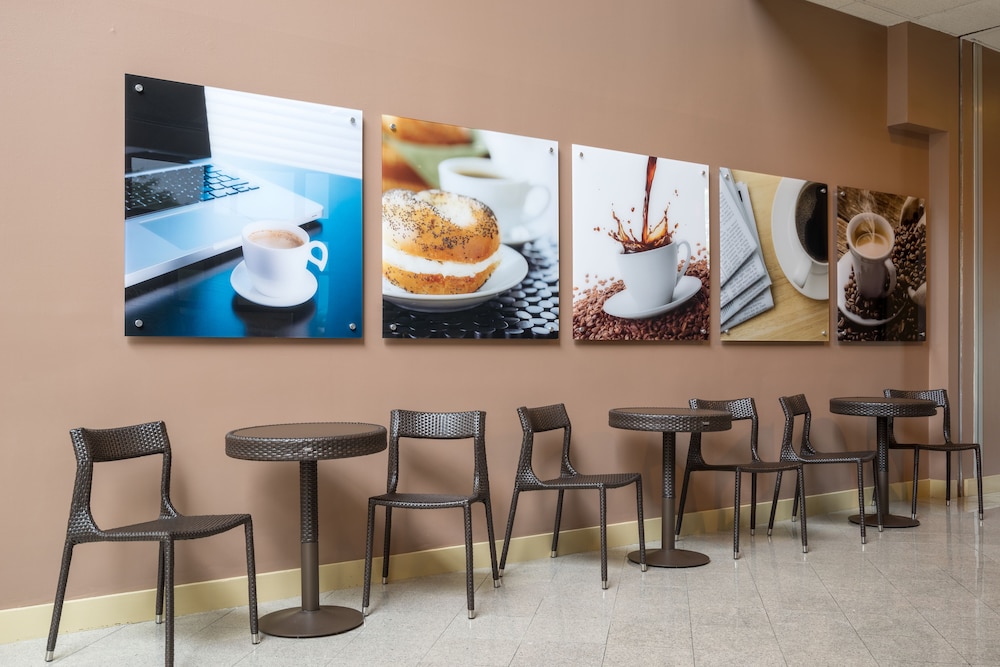 Holiday Inn Manitowoc by IHG - photo 33