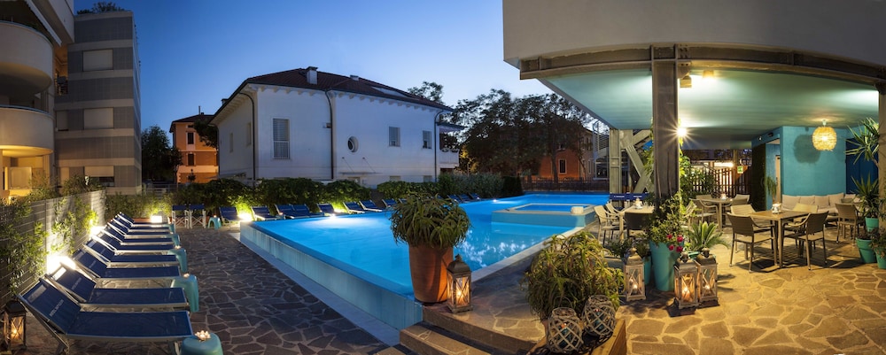 Hotel Napoleon - carbon neutral hotel in Pesaro