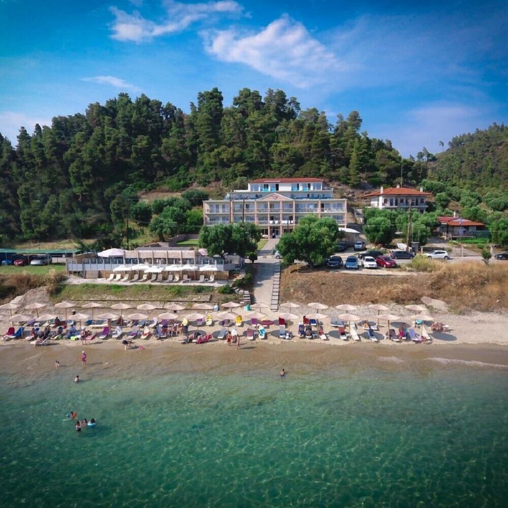 Crown Hotel - carbon neutral hotel in Kassandreia