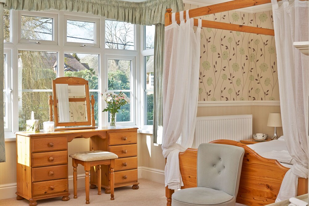 Little Hayes Guest House — 4-Star Luxury Hotel in Lyndhurst, United Kingdom
