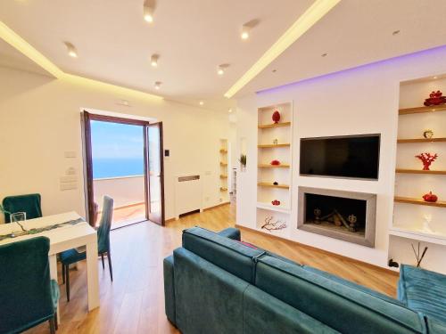 Maison Danielle — 4-Star Luxury Hotel in Vico Equense, Italy