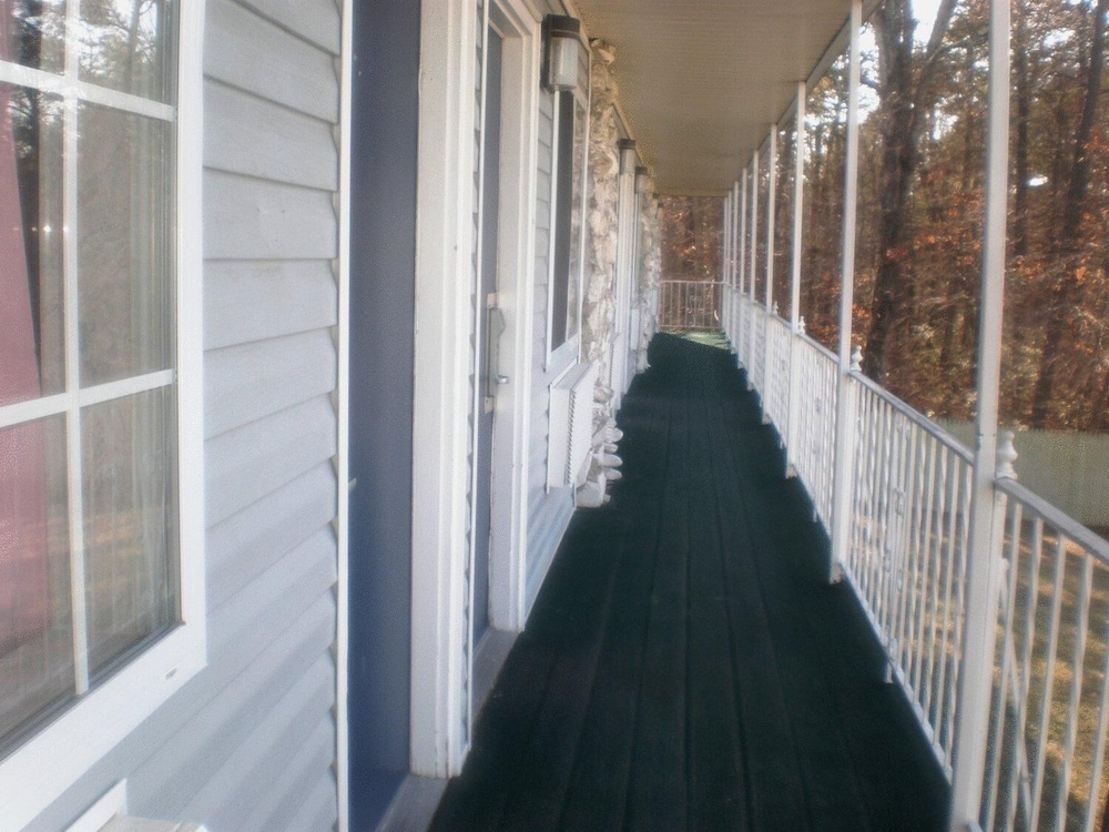 Budgetel Inn Atlantic City - photo 21