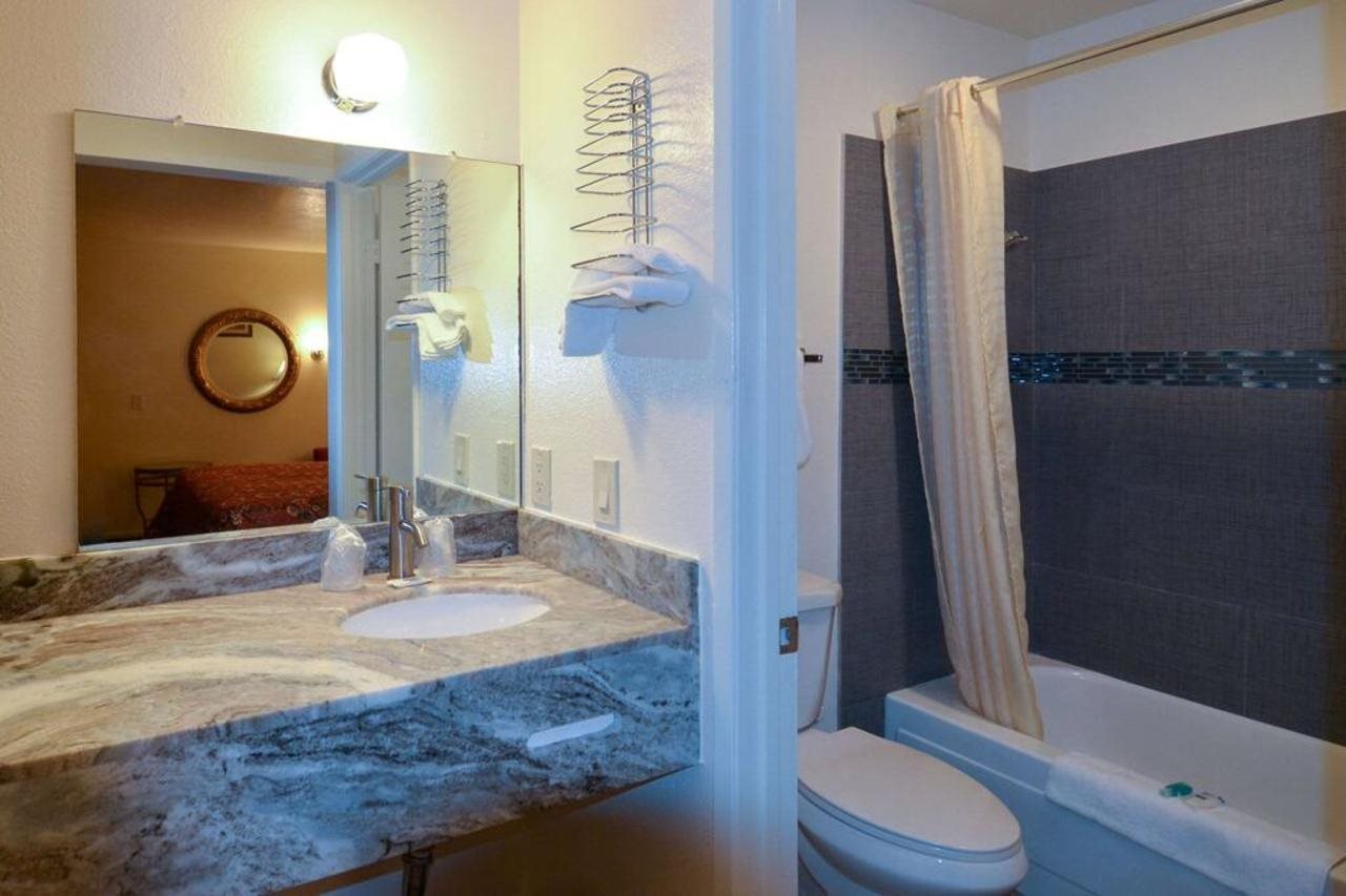 Beyond Stay Hotel - photo 7