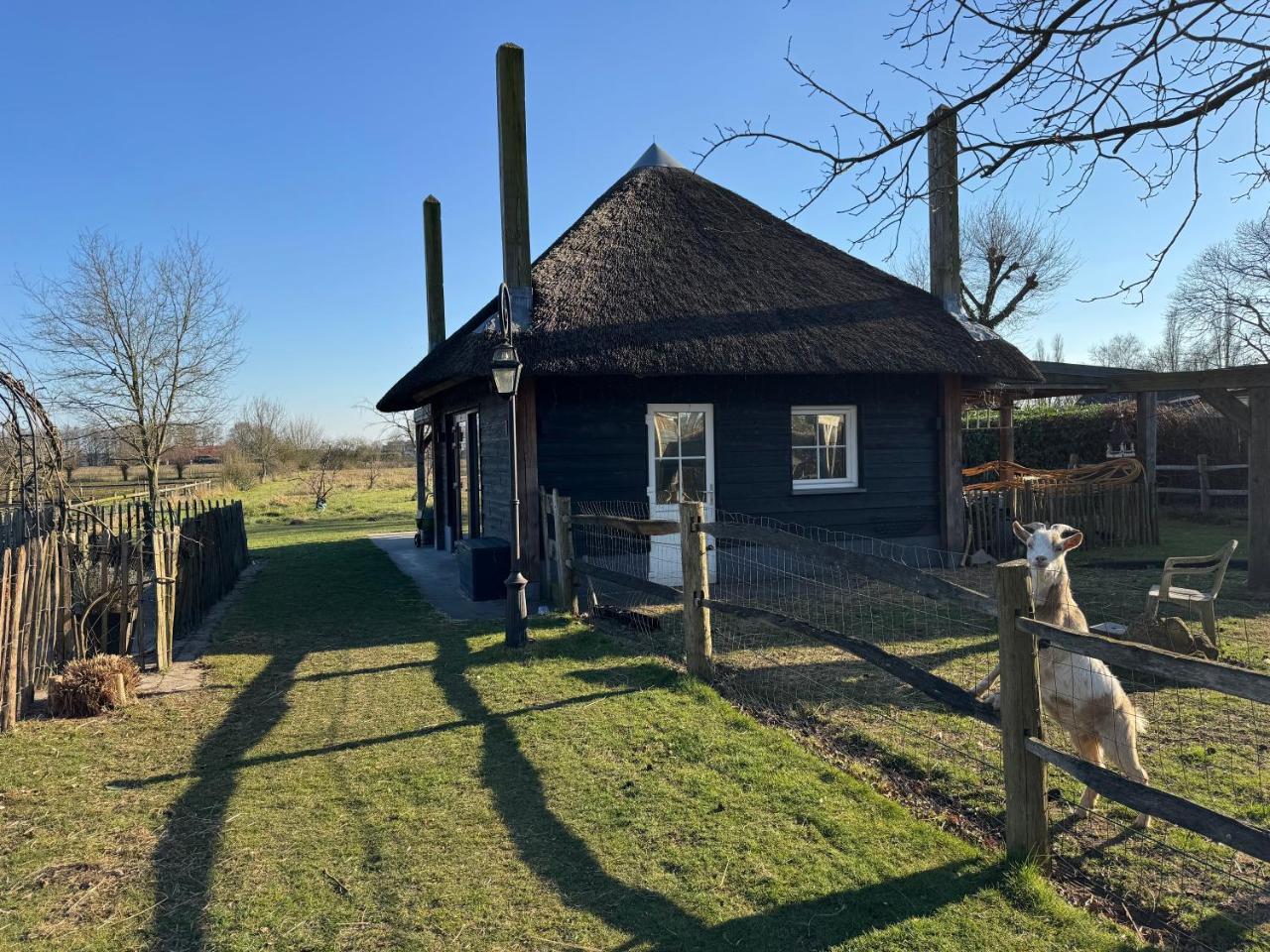 De Hooiberg - carbon neutral hotel in Made