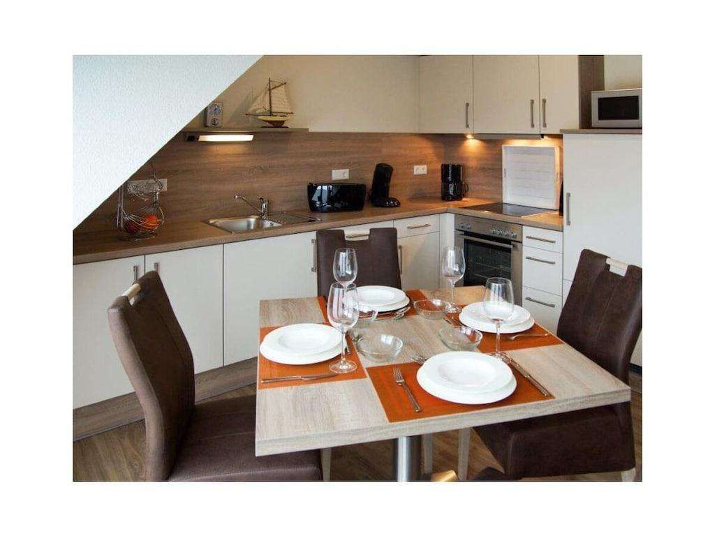 Holiday apartment Kettenstek — 4-Star Luxury Hotel in Norddeich, Germany