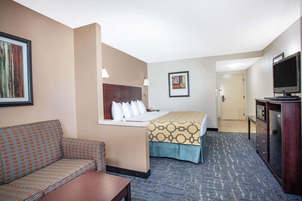 Baymont by Wyndham Saraland - photo 12