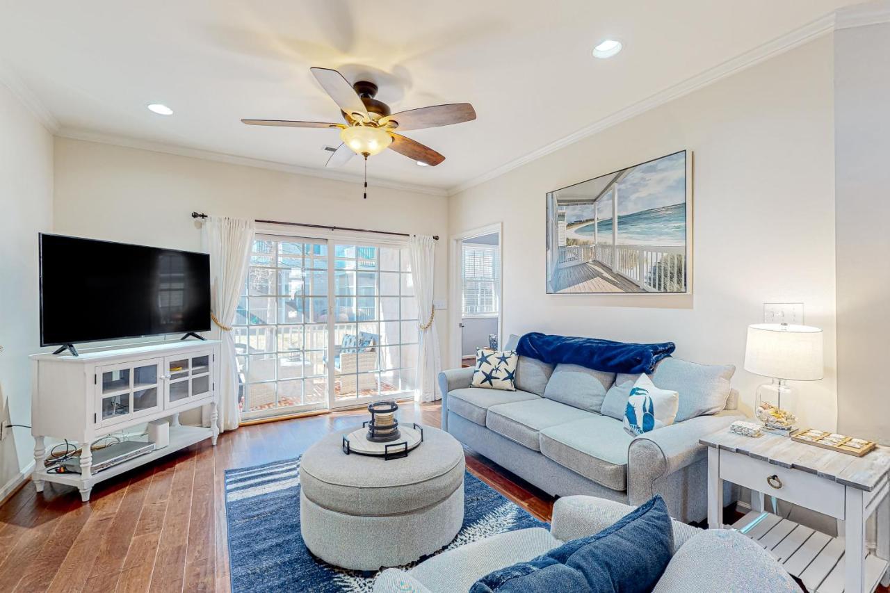 The Tides Sandy Bottom Cir Unit 107 — 4-Star Luxury Hotel in Rehoboth Beach, United States