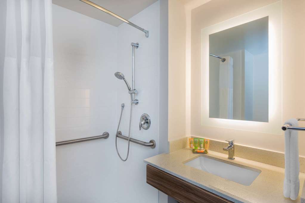 Wyndham Garden Ft Lauderdale Airport & Cruise Port - photo 15