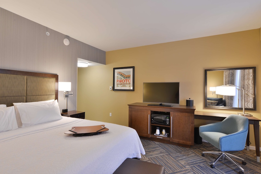 Hampton Inn & Suites Chippewa Falls - photo 16