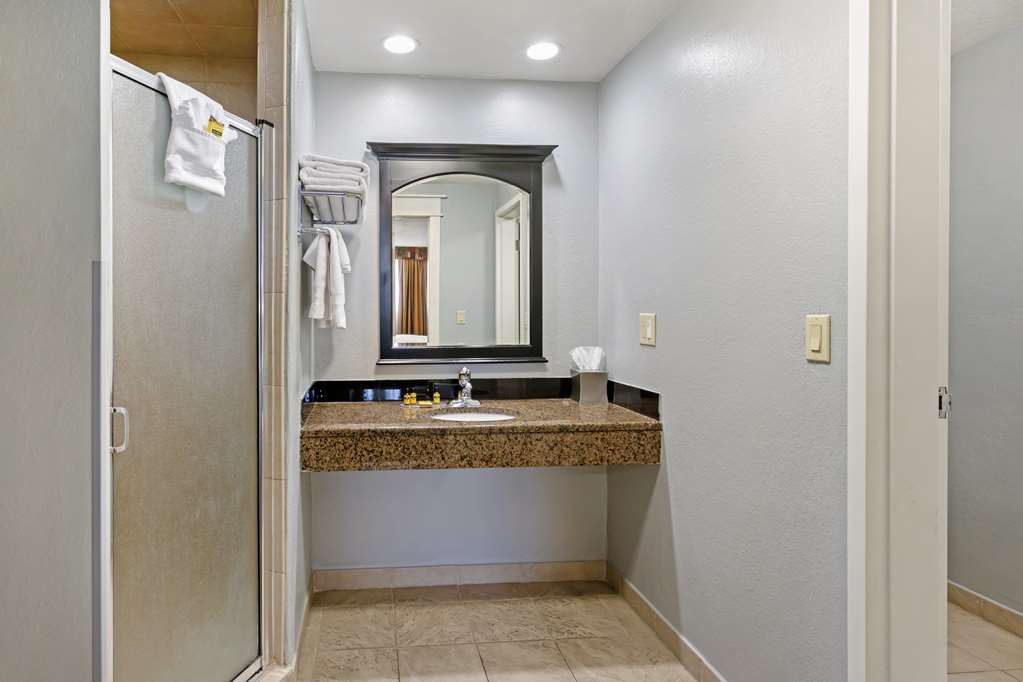 Best Western Plus Weston Inn - photo 30