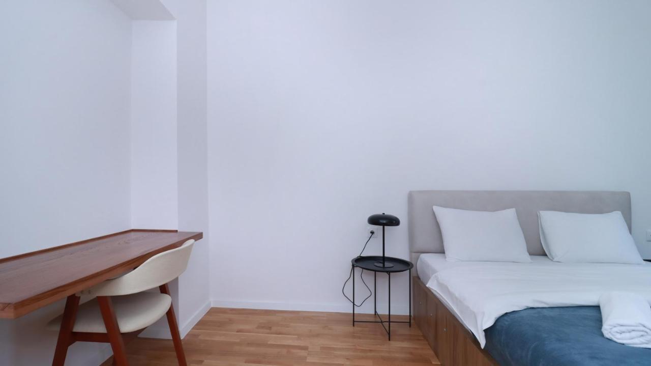 Stylish & Authentic 2BR Retreat in Central Tbilisi Wehost